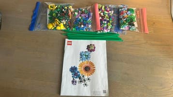 LEGO Icons Wilde Bloemen Boeket Bouwset voor Volwas 10313, Zo goed als nieuw, Complete set, Lego
