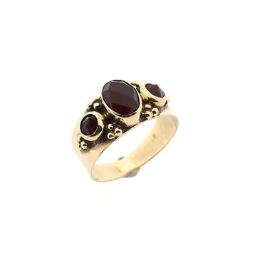 Vintage gouden ring met granaat, Gebruikt, Ophalen of Verzenden, Kleiner dan 17, Met edelsteen