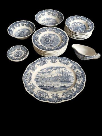 Wedgwood - Eetservies (25) - Keramiek - Blauw-wit Dinerset