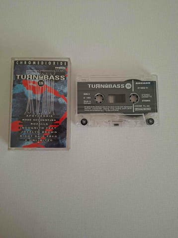 Turn up the bass 18 cassetebandje, Cd's en Dvd's, Cassettebandjes, Verzenden, Nieuw in verpakking
