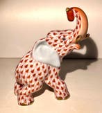 Herend - Beeldje - Fishnet rust elephant - Beenderporselein
