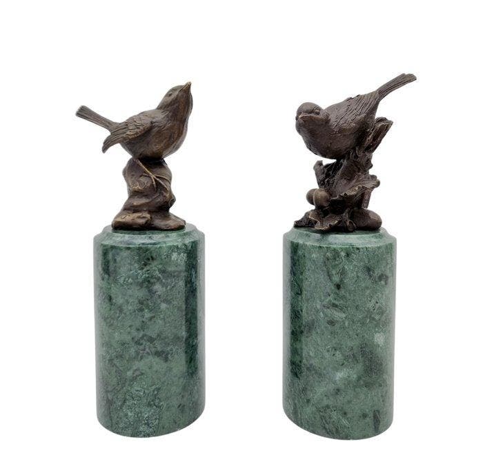 Beeldje (2) - Brons, Marmer, Antiek en Kunst, Kunst | Designobjecten