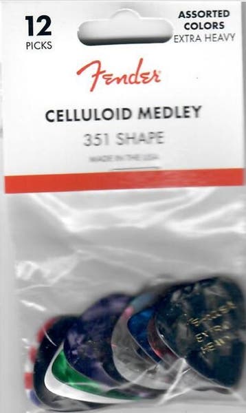 Fender 351 shape plectrum celluloid medley extra heavy 12x, Muziek en Instrumenten, Instrumenten | Toebehoren, Ophalen of Verzenden