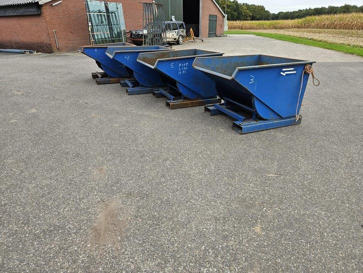 Kiepbak kantelbak spanenbak heftruck 600 liter, Zakelijke goederen, Machines en Bouw | Heftrucks en Intern transport, Voorzetapparatuur