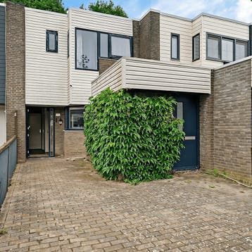 Huis in Emmeloord gevonden voor €1950,- pm, Emmeloord