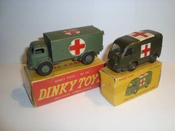 Dinky Toys 1:43 - Model militair voertuig (2) - Ambulances, Nieuw