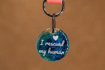 Grappige hondenpenning - I rescued my human, Verzenden, Handgemaakt, Nieuw