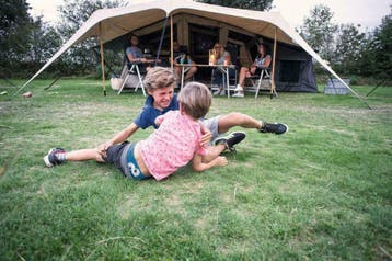 Vouwwagen huren Campooz Alpen Kreuzer Cabanon vouwwagen, Ophalen