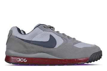 Nike Air Wildwood Team Red • 43, Ophalen of Verzenden, Nieuw, Nike, Sneakers of Gympen