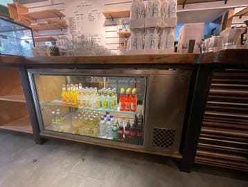 Online veiling: BarkoCap, Koelwerkbank met schuifruiten en, Nieuw