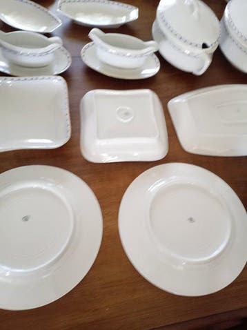 Tafelservies (74) - Porselein