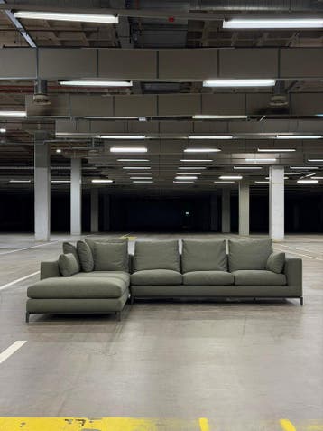 Minotti Andersen Hoekbank | Groen (NIEUWSTAAT), 300 cm of meer, Ophalen of Verzenden, Zo goed als nieuw, Bank Hoekbank Bankstel Bankje Loungebank Banken Chaise Lounge 