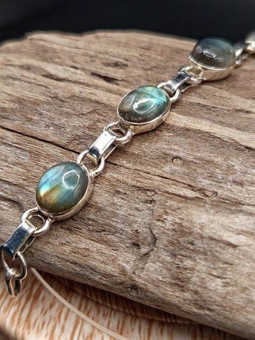Uniek stuk armband van zilver 925 met groene labradoriet
