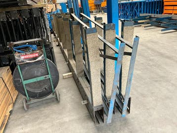 Draagarmstelling 630cm hoog - 3 staanders (Diverse), Verzenden
