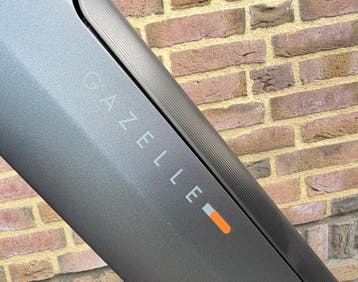 Gazelle Ultimate C5+.Belt.57cm.( 2027) Bosch performance hmb, Nieuw, Ophalen of Verzenden, 50 km per accu of meer, 55 tot 59 cm