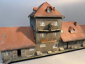 Noch H0 - Modeltreingebouwen (1) - Faller H0 Pakhuis 191795, Nieuw