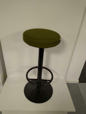 MITAB ZWEEDS DESIGN SALE | Barney kruk | Ocazu.nl, Vergader- of Presentatieruimte, Ophalen of Verzenden, Nieuw zonder verpakking