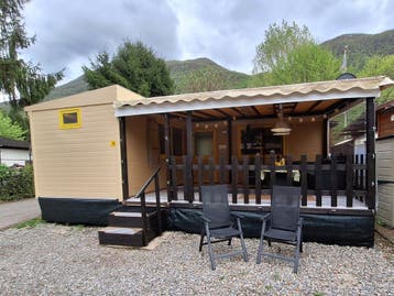 Chalet aan Luganomeer (Noord Italië) beschikbaar na 16- 8, Lombardije en Merengebied, Recreatiepark, Chalet, Bungalow of Caravan