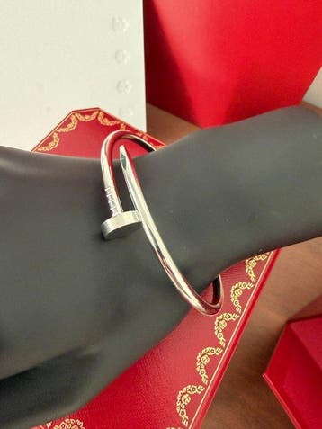Cartier - Armband - Juste un clou - 18 karaat Witgoud, Sieraden, Tassen en Uiterlijk, Armbanden, Nieuw