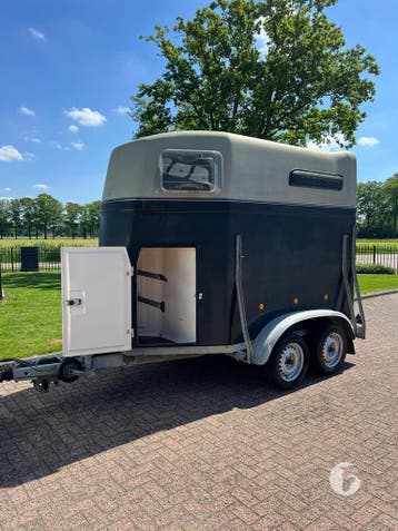 Prachtige polyester Bockmann 2-paards! Nieuwe bodem!, Ophalen, Zo goed als nieuw, Polyester, 2-paards trailer