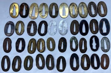Antieke Japanse 40-seppa-set voor katana, zwaard, wakizashi,