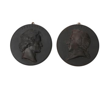 2 bois durci portretmedaillons, W.A. Mozart en Beethoven, Antiek en Kunst