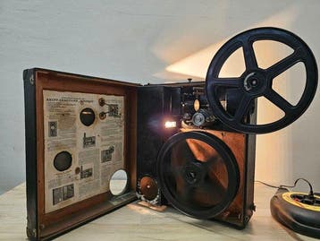 Krupp-Ernemann Kinobox Filmprojector