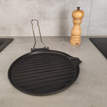Le Creuset, Peugeot Freres - Ovenschaal - Bron, Antiek en Kunst