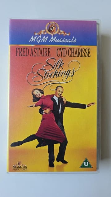 SILK STOCKINGS (IMPORT WITHOUT DUTCH SUBS) (VHS), Verzenden, Gebruikt