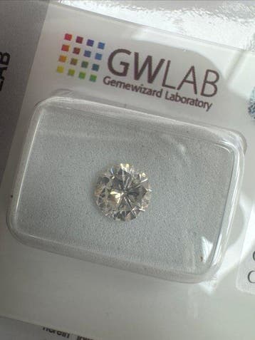 1 pcs Diamant (Natuurlijk) - 0.82 ct - Rond - F - SI3 -, Nieuw