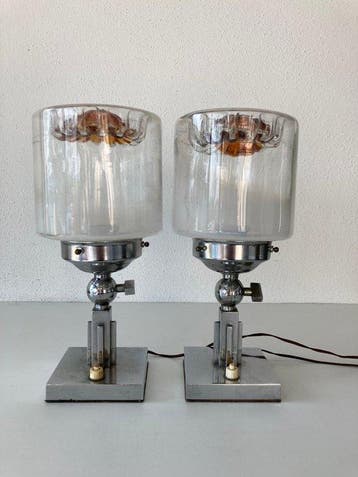 In the style of Toni Zuccheri - Tafellamp (2) - Glas, Chroom, Antiek en Kunst