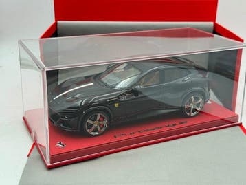 BBR 1:18 - Modelauto - Ferrari Purosangue 1/18 Bandiera, Nieuw