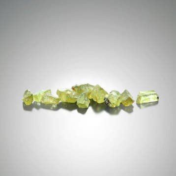 GEEN RESERVE. GEM-kwaliteit Twin. OLIVINE-variant PERIDOT