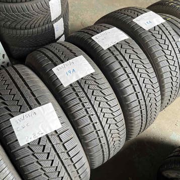 4 x Continental WinterContact 235-55-18 Winterbanden 8,5mm, 18 inch, Gebruikt, 235 mm, Band(en)