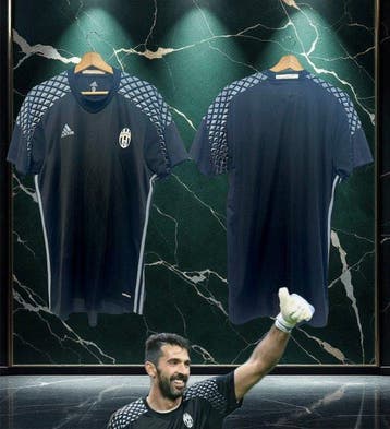 Juventus - Italiaanse voetbal competitie - WORN - Gianluigi, Nieuw
