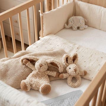 Konijn Rammelaar en Baby Knuffel Haken - Haakpret Anja Too, Ophalen of Verzenden, Nieuw