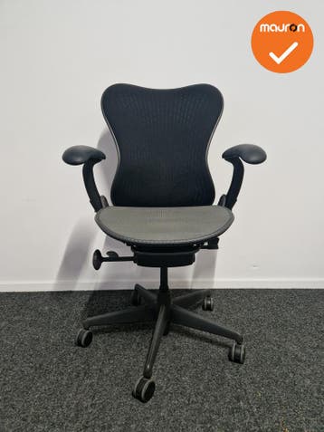 Herman Miller - Mirra 1 - Graphite - Netweave rug, Werkplek, Ophalen of Verzenden, Gebruikt, Stoel