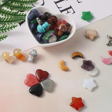 50x Kristallen Bedeltjes: Hartjes, Maantjes, Sterren & Padde, Verzenden, Nieuw