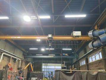 Kone enkelligger hangkraan 9.334mm x 2.000 kg 001486U, Doe-het-zelf en Verbouw, Gereedschap | Overige machines, Ophalen, Gebruikt