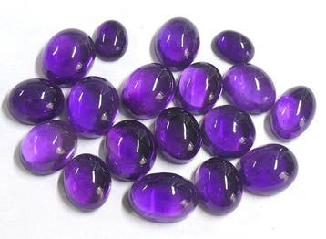 Prachtige partij amethisten 100% natuurlijk Cabochons- 16.05