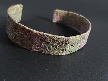 Viking periode Brons Viking-gegraveerde armband