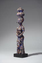 Een houten beeld. - voodoo - Fon - Togo (Zonder