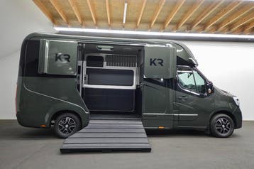 Renault Master Krismar Horsetruck, Dieren en Toebehoren, Verzenden, Gebruikt