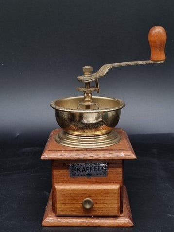 Koffiemolen - Antieke koffiemolen – hout en messing met