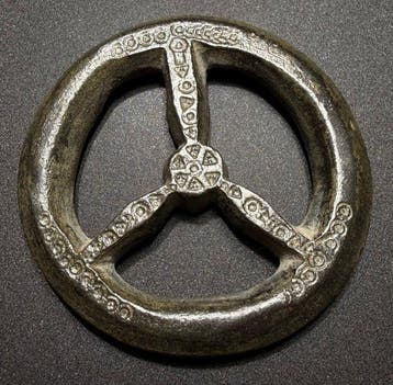 Oud-Romeins Brons Massieve opengewerkte amulethanger in de