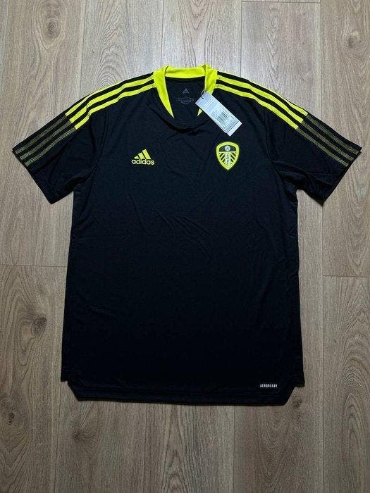 Leeds United - 2023 - Voetbalshirt, Verzamelen, Overige Verzamelen