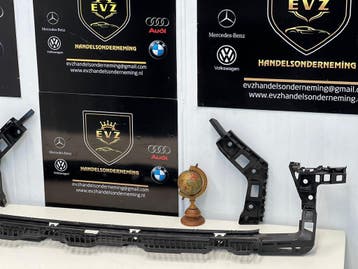 VW Golf VII bumper steun compleet bj.2013 art.5G6807863, Gebruikt, Volkswagen, Bumper