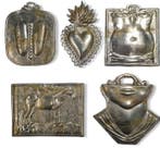 Italiaans design Votiefgeschenk (5) - Wit metaal - 20e eeuw, Antiek en Kunst
