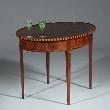 Mahonie theetafel ca 1865 Louis Seize stijl met lade ingeleg, Ophalen of Verzenden