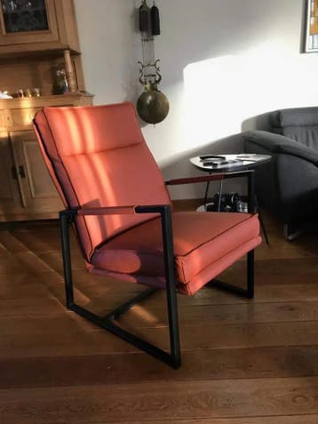 Leren fauteuil met stalen frame en hoge rug - bruin leer, Huis en Inrichting, Ophalen of Verzenden, Nieuw, Leer